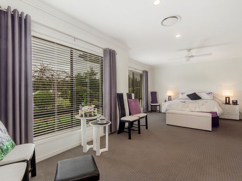 8 Pacha Close, Coomera Waters QLD 4209