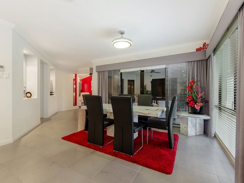 8 Pacha Close, Coomera Waters QLD 4209