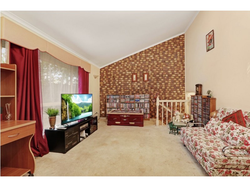 38 Cowra Street, Tanah Merah QLD 4128