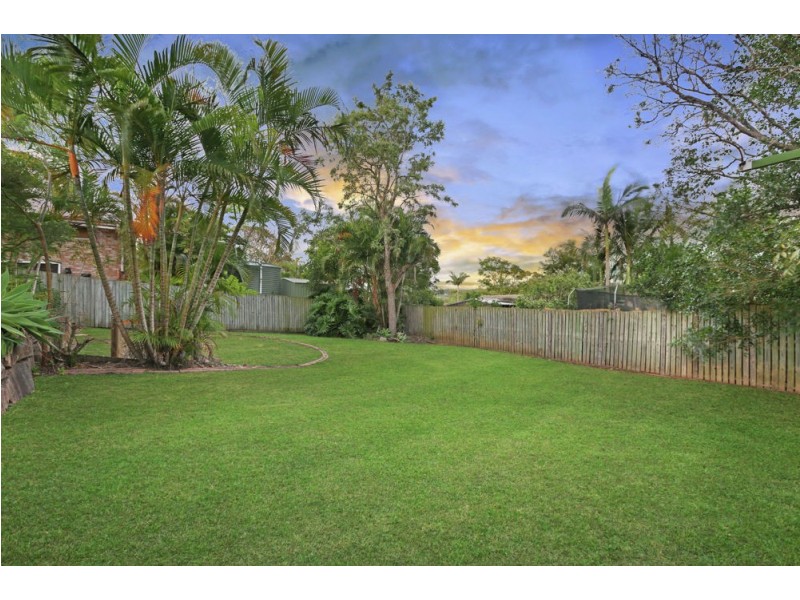 38 Cowra Street, Tanah Merah QLD 4128