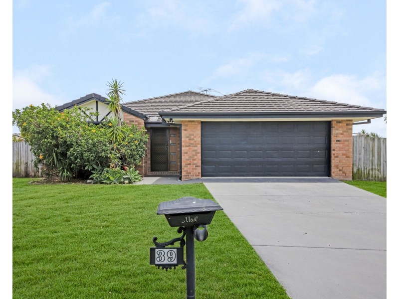 39 Charlton Place, Regents Park QLD 4118