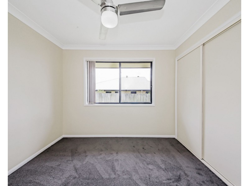 39 Charlton Place, Regents Park QLD 4118