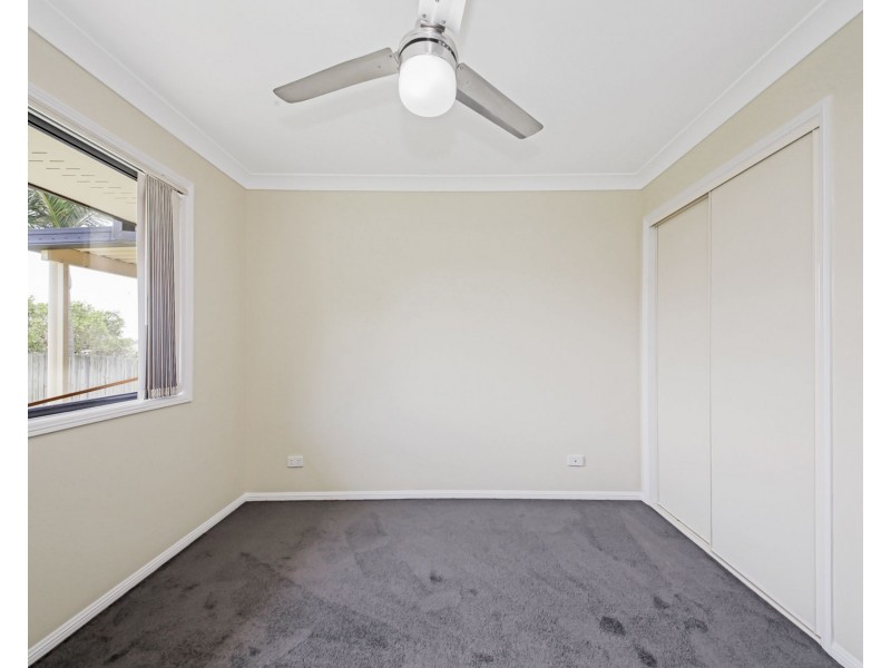 39 Charlton Place, Regents Park QLD 4118