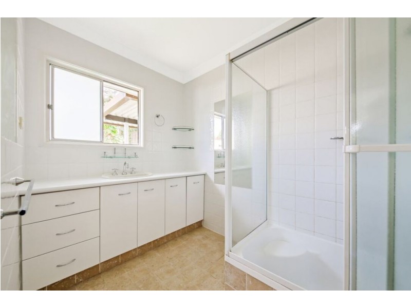 18 Yurugu Street, Woodridge QLD 4114
