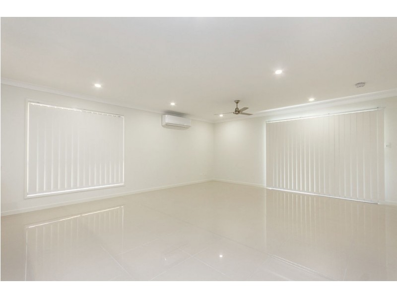 62 Carmen Crt, Oxenford QLD 4210