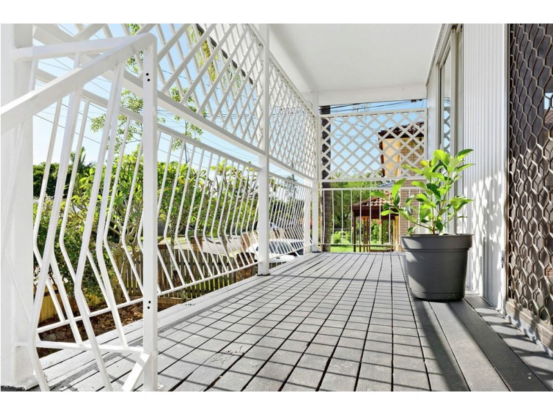 11 Garnett Street, Slacks Creek QLD 4127