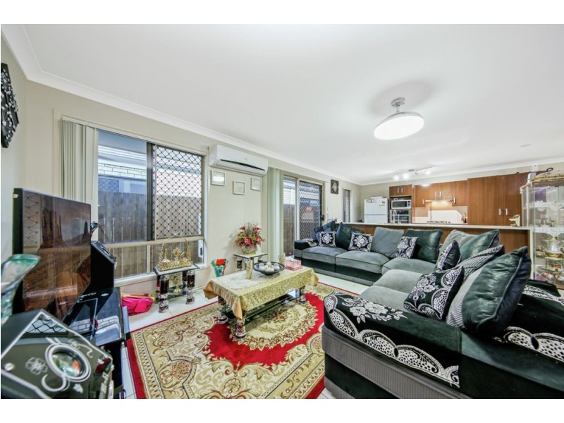 16 Shale Avenue, Logan Reserve QLD 4133