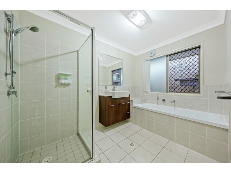 16 Shale Avenue, Logan Reserve QLD 4133