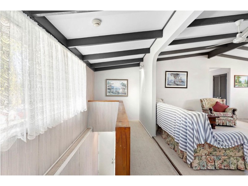 114 Barbaralla Drive, Springwood QLD 4127