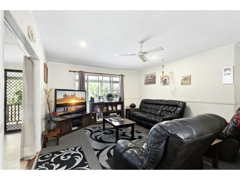 204 River Hills Rd, Eagleby QLD 4207