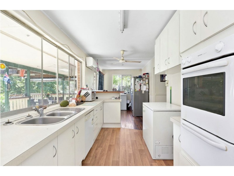 204 River Hills Rd, Eagleby QLD 4207