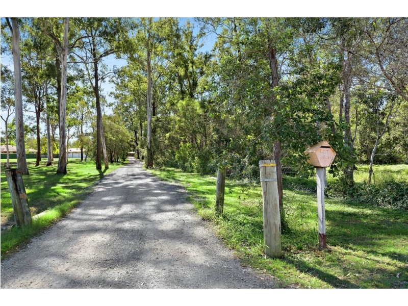 204 River Hills Rd, Eagleby QLD 4207