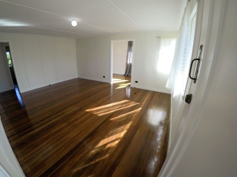 75 Wemvern Street, Upper Mount Gravatt QLD 4122