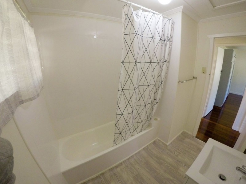 75 Wemvern Street, Upper Mount Gravatt QLD 4122