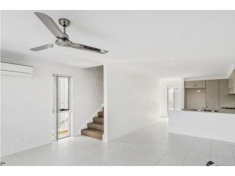 9/4 Rhiana Street, Pimpama QLD 4209