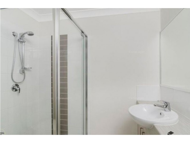 9/4 Rhiana Street, Pimpama QLD 4209