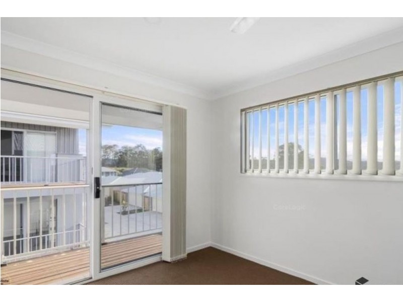 9/4 Rhiana Street, Pimpama QLD 4209