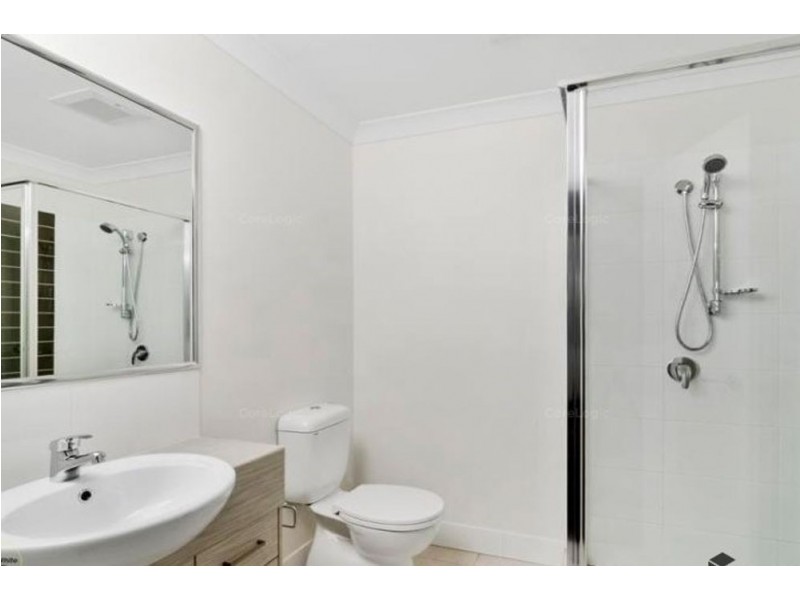 9/4 Rhiana Street, Pimpama QLD 4209