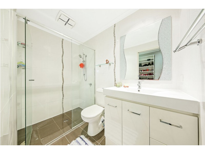 9 Coral Dr, Loganholme QLD 4129