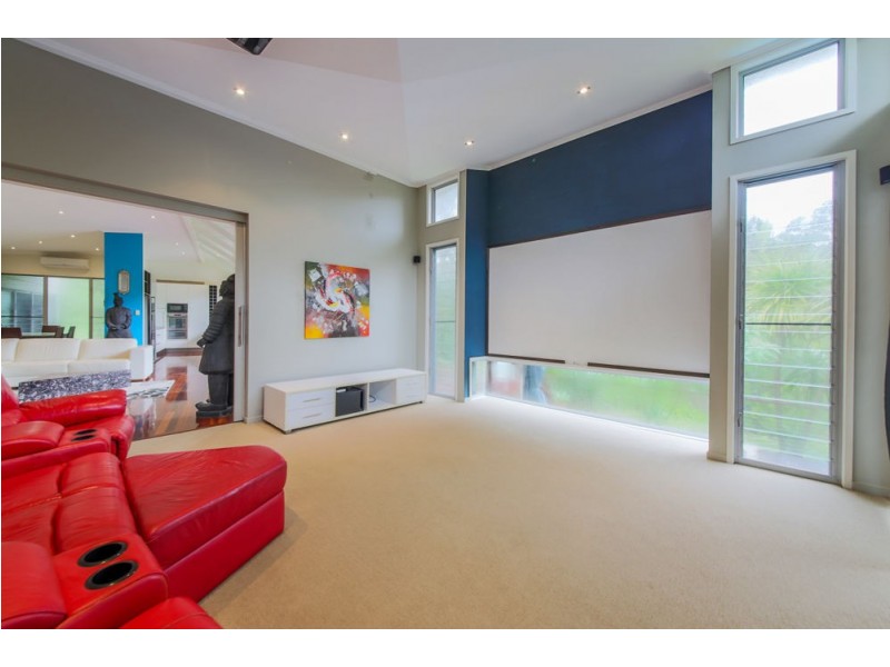 9/239 Brygon Creek Drive, Upper Coomera QLD 4209