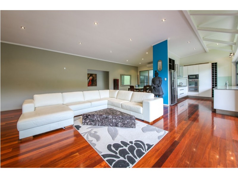 9/239 Brygon Creek Drive, Upper Coomera QLD 4209