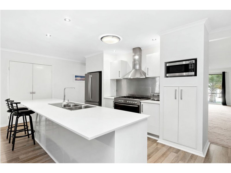 2 Westward Way, Coomera Waters QLD 4209