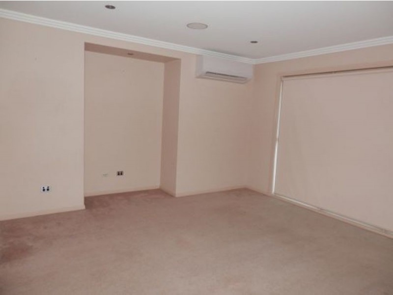 10 Ingrid Lane, Coomera Waters QLD 4209