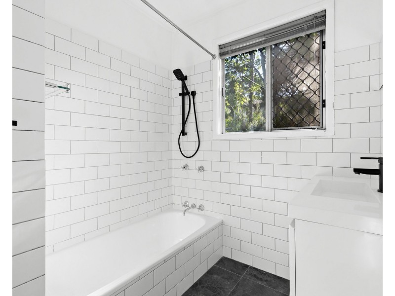 5 Licola Street, Woodridge QLD 4114