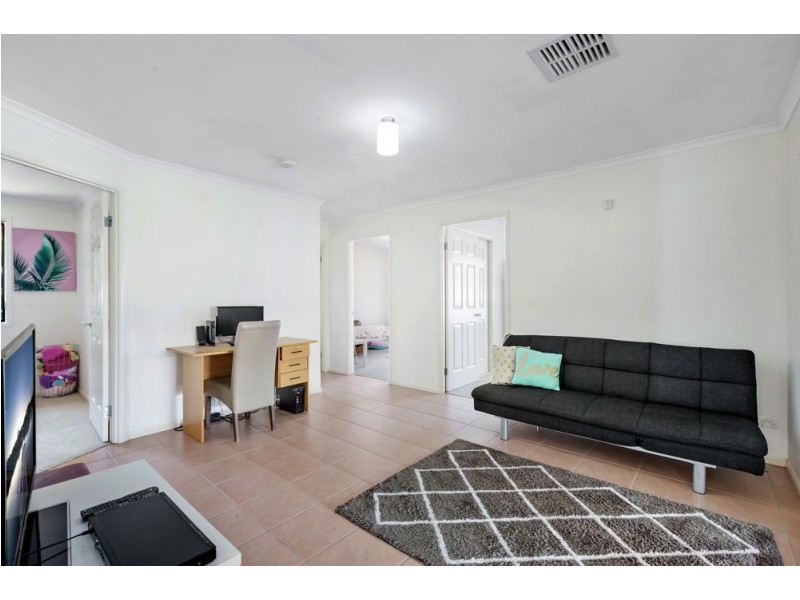 32 Mountain View Crescent, Mount Warren Park QLD 4207