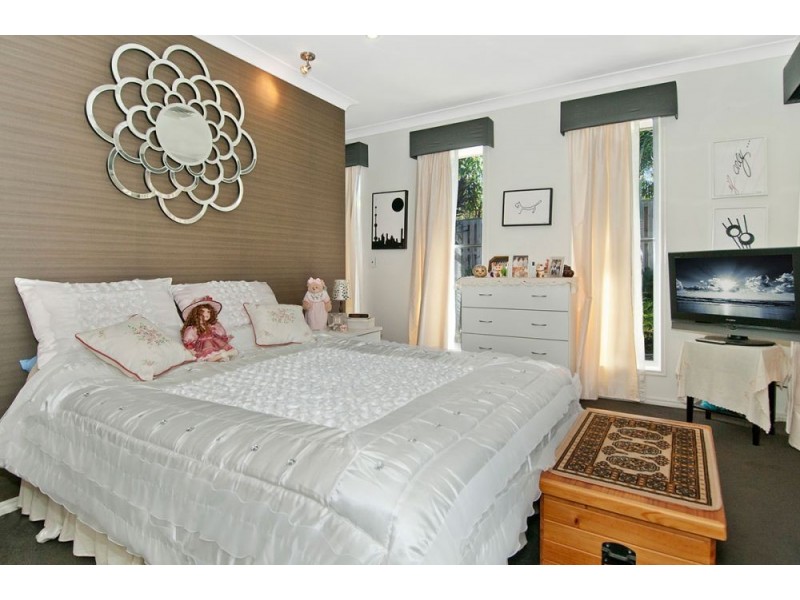 18 Richmond Crescent, Waterford QLD 4133