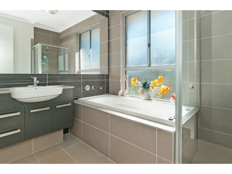 18 Richmond Crescent, Waterford QLD 4133