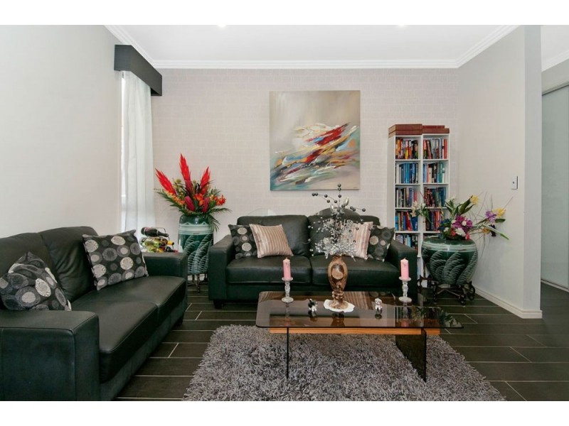 18 Richmond Crescent, Waterford QLD 4133