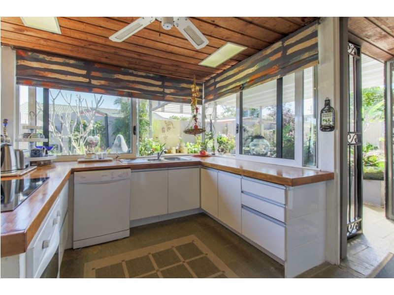 9 Lergessner Street, Biggera Waters QLD 4216