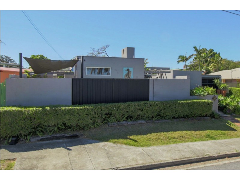 9 Lergessner Street, Biggera Waters QLD 4216