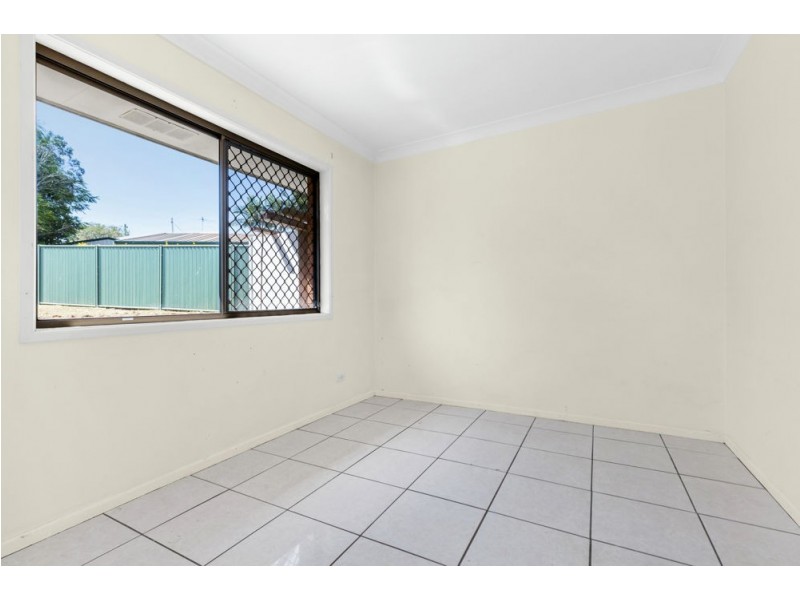 8 Elonera Drive, Slacks Creek QLD 4127
