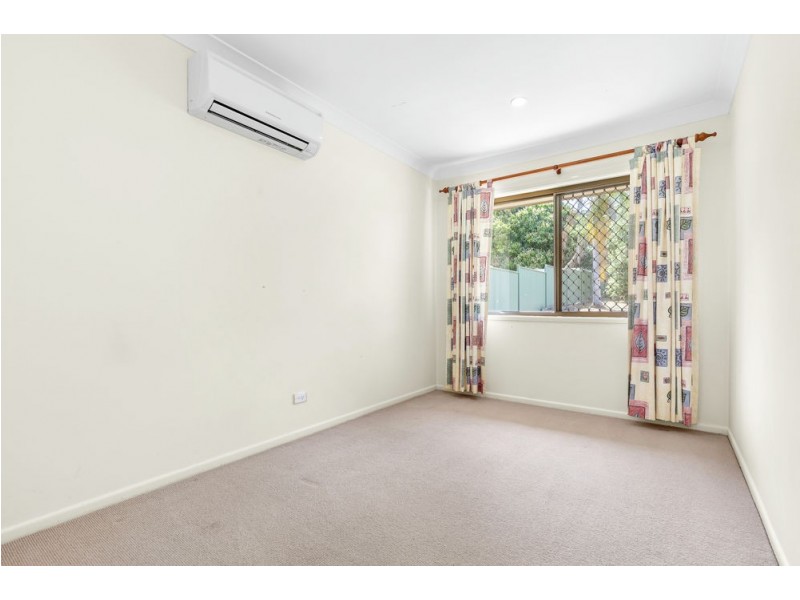 8 Elonera Drive, Slacks Creek QLD 4127