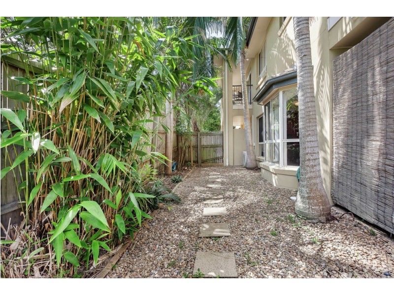 2/20 Gannon Way, Upper Coomera QLD 4209