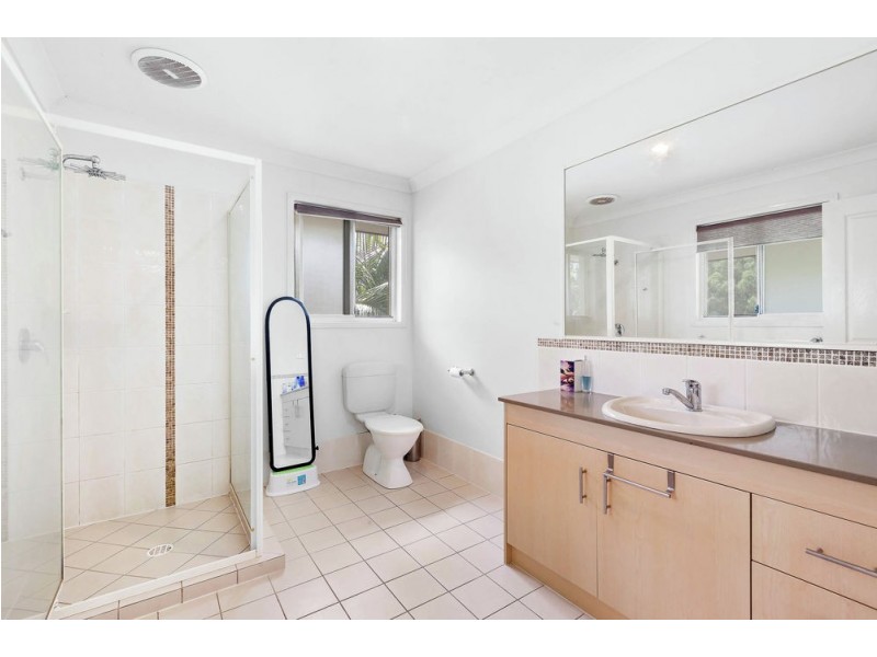 2/20 Gannon Way, Upper Coomera QLD 4209