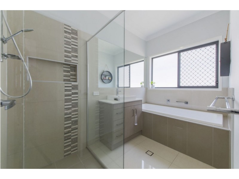 17 Rundle Avenue, Pimpama QLD 4209