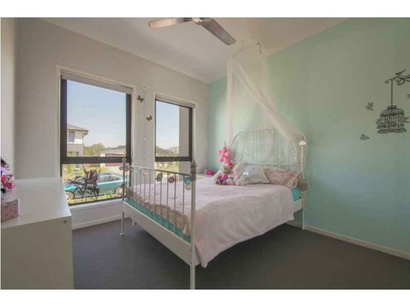 17 Rundle Avenue, Pimpama QLD 4209