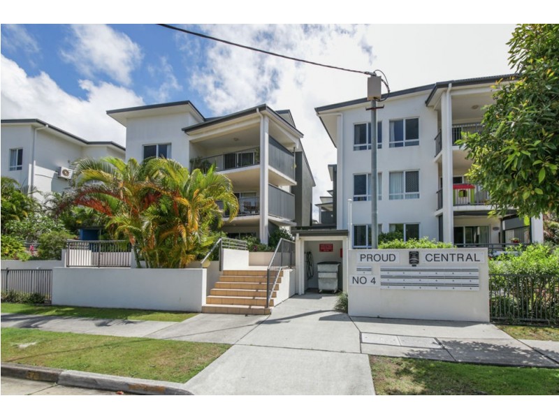 3/4 Proud Street, Labrador QLD 4215