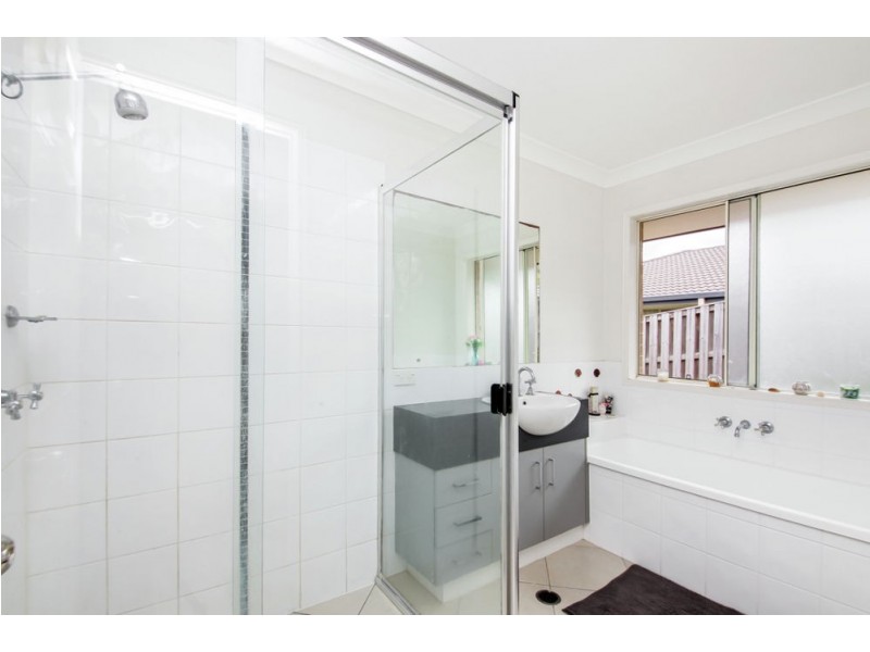 8 Krystle Court, Upper Coomera QLD 4209