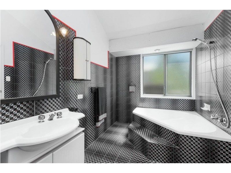 24 Aaron Street, Coomera QLD 4209