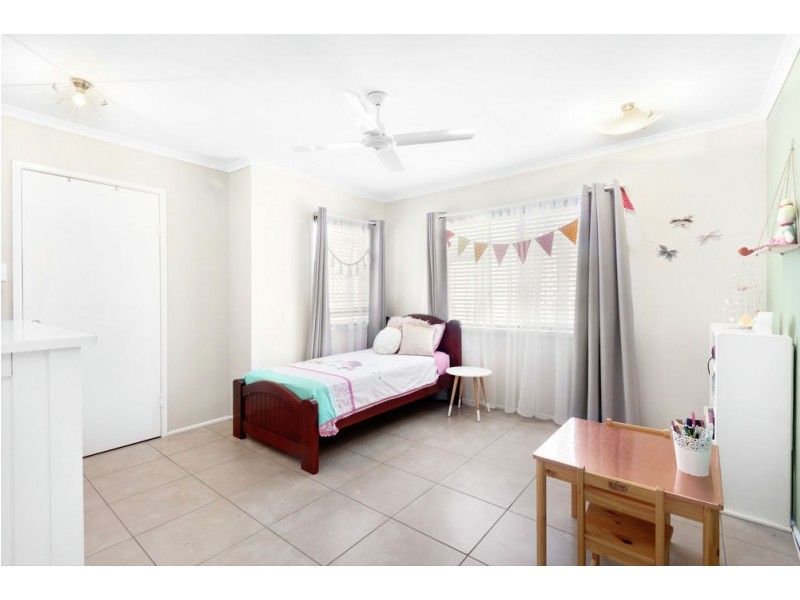 29 Wootton Crescent, Springwood QLD 4127