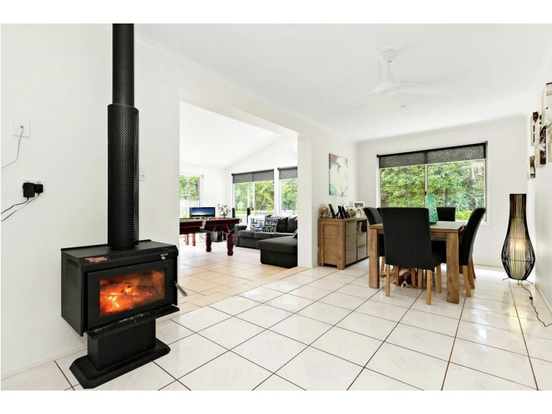 11 Banka Avenue, Jacobs Well QLD 4208