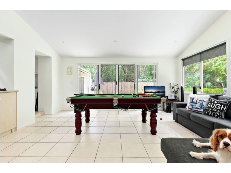 11 Banka Avenue, Jacobs Well QLD 4208