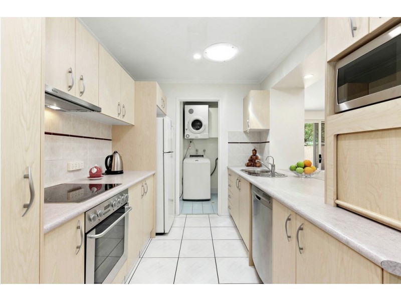 11 Banka Avenue, Jacobs Well QLD 4208