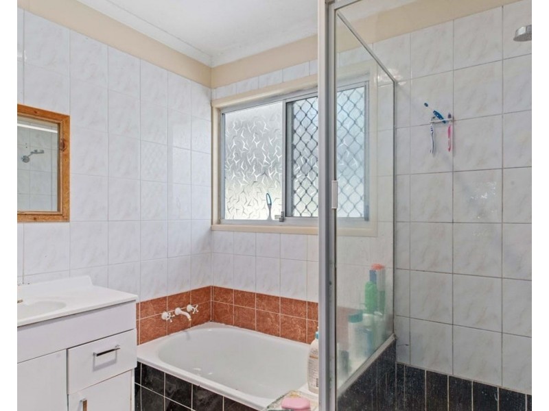 12 Emerald Street, Marsden QLD 4132