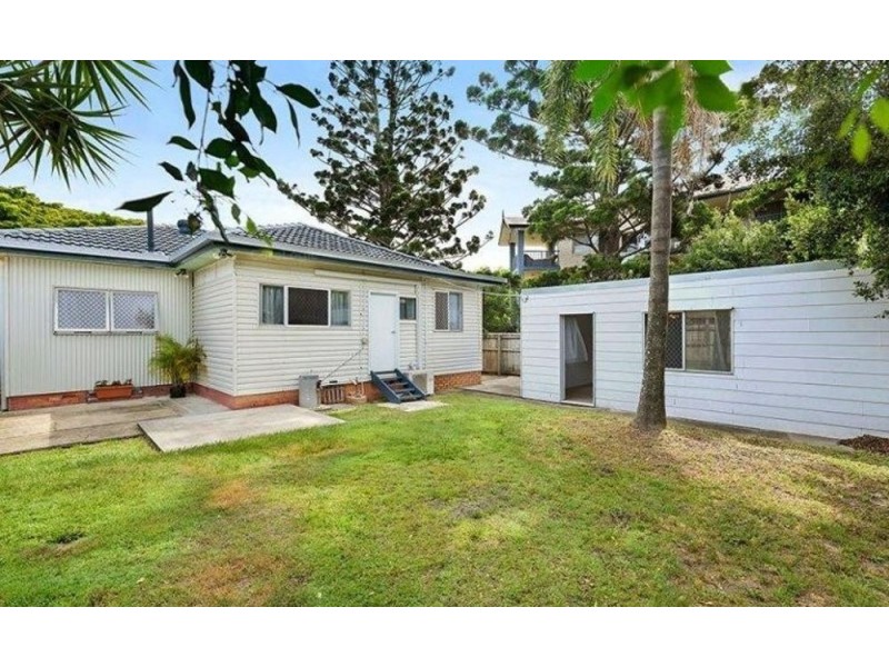 21 Walton Street, Southport QLD 4215