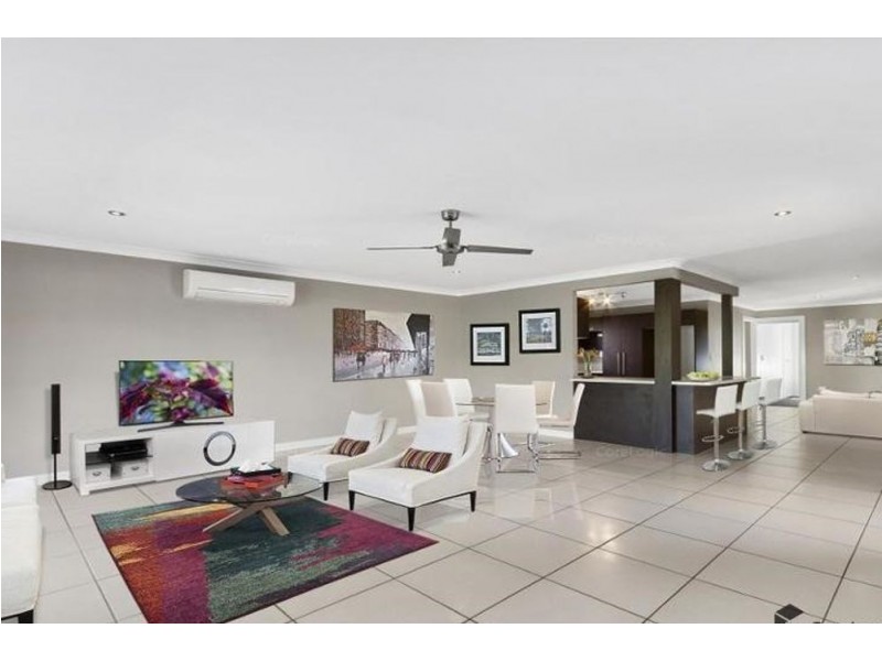 20 Ashford Road, Helensvale QLD 4212